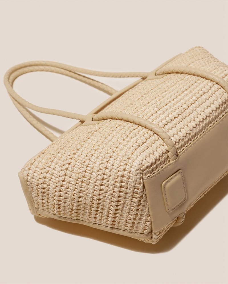 Women's Hereu Forna Raffia Leather Framed Shoulder Bag Beige | Canada-73APZORNX