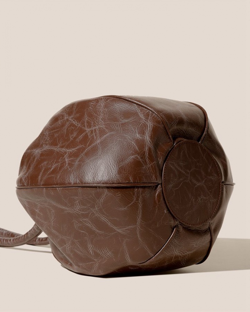 Women's Hereu Globul Distressed Balloon-shaped Shoulder Bag Chocolate | Canada-78JLQNDAE