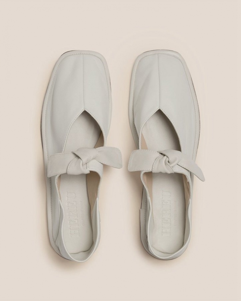 Women's Hereu Llasada Front-knot Flats Cream | Canada-76EHOAINY